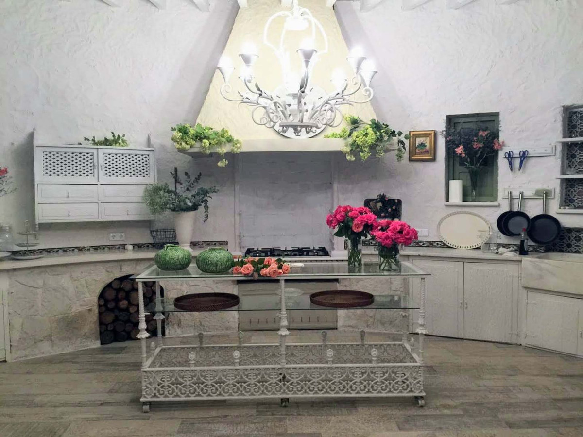 Se vende Finca - Cortijo de 7 dormitorios en Costa Del Sol, Cadiz, España