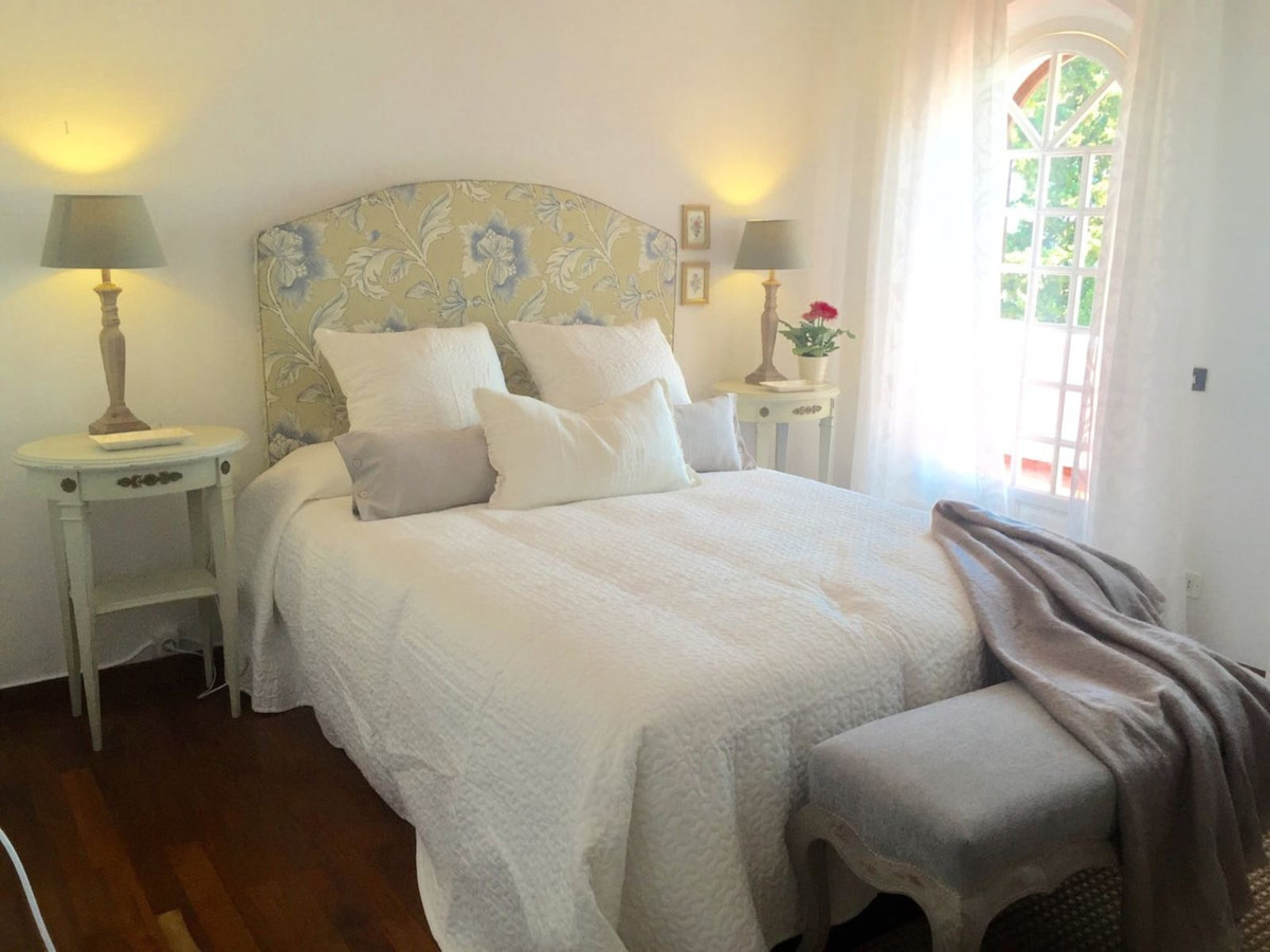 Se vende Finca - Cortijo de 7 dormitorios en Costa Del Sol, Cadiz, España
