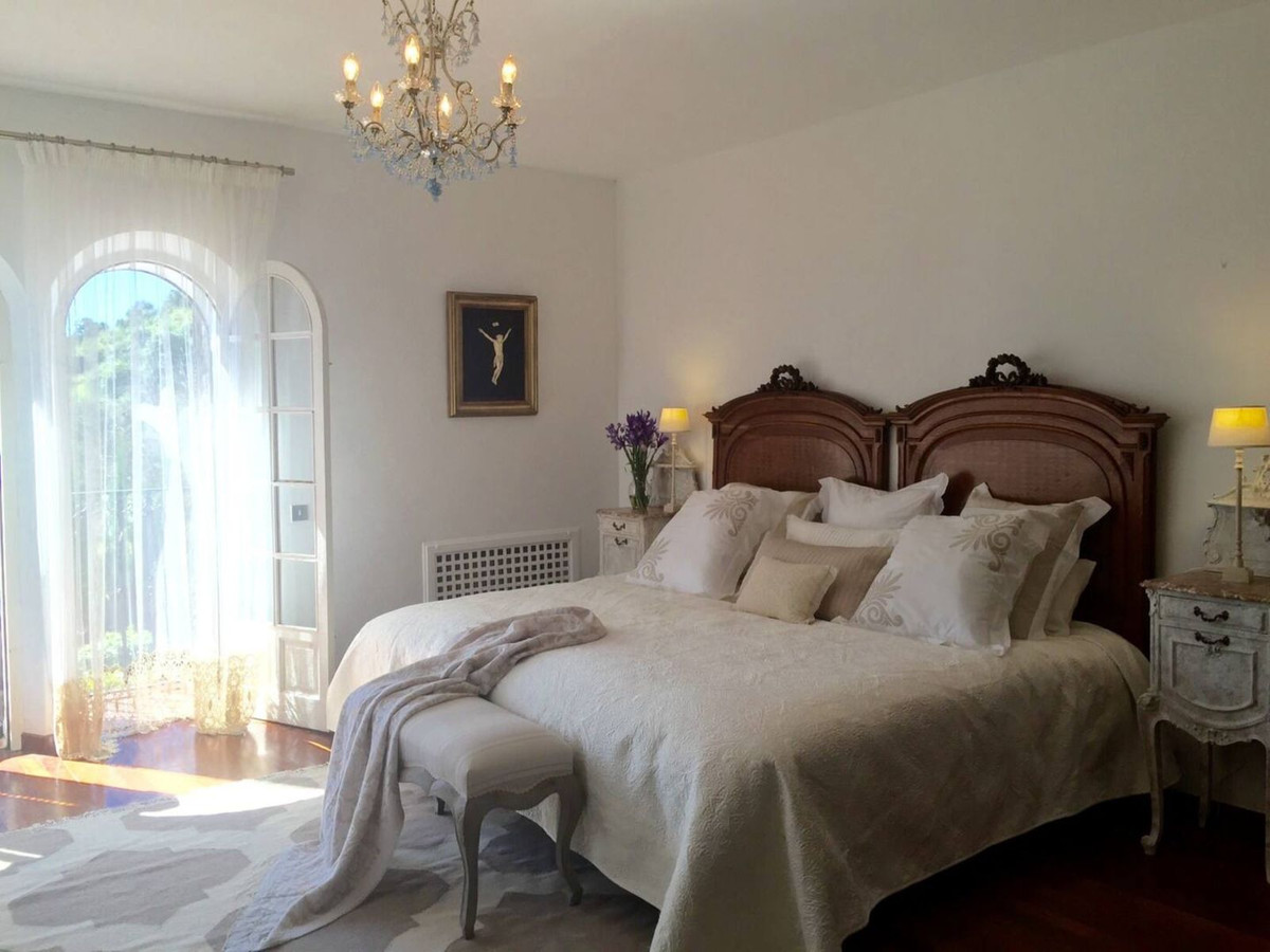 Se vende Finca - Cortijo de 7 dormitorios en Costa Del Sol, Cadiz, España