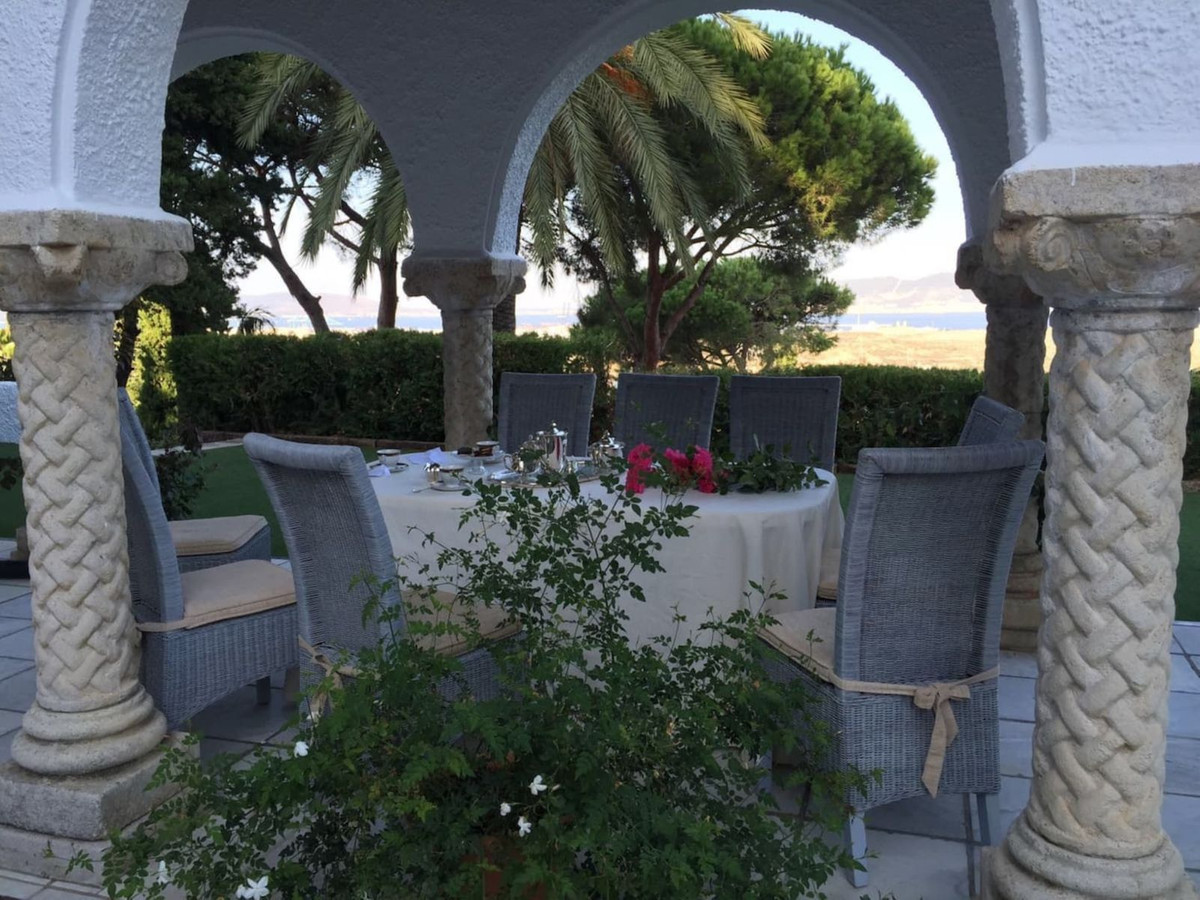 Se vende Finca - Cortijo de 7 dormitorios en Costa Del Sol, Cadiz, España