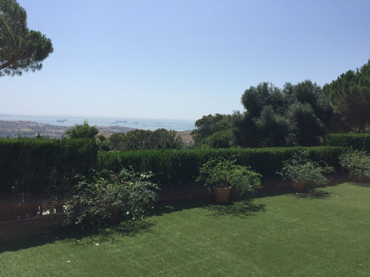 Se vende Finca - Cortijo de 7 dormitorios en Costa Del Sol, Cadiz, España