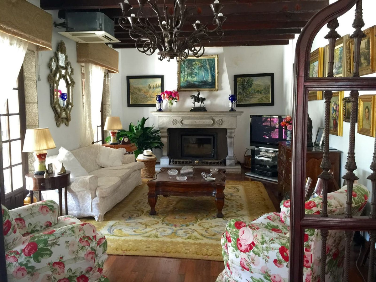 Se vende Finca - Cortijo de 7 dormitorios en Costa Del Sol, Cadiz, España