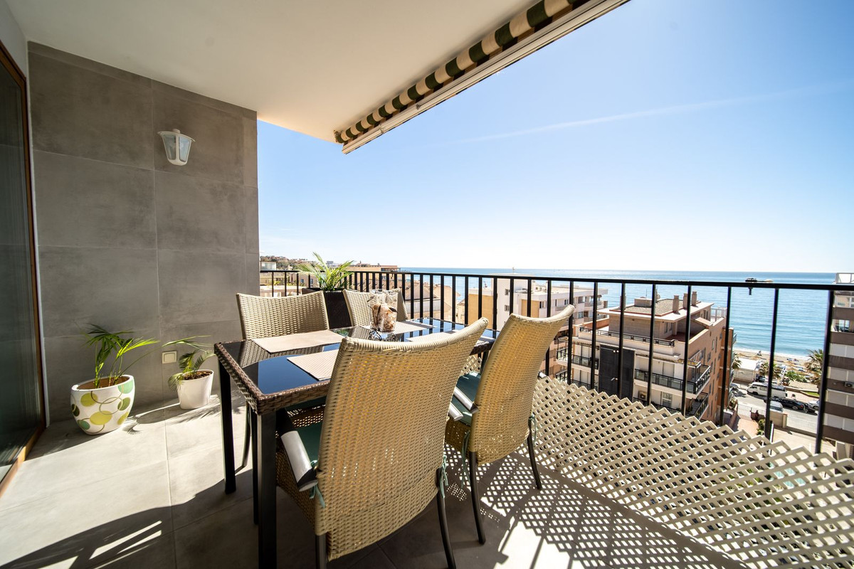 3 Bed Apartment for sale in Fuengirola Costa Del Sol, Málaga, Spain