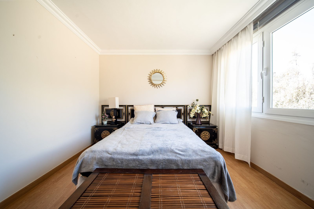 3 Bed Apartment for sale in Fuengirola Costa Del Sol, Málaga, Spain