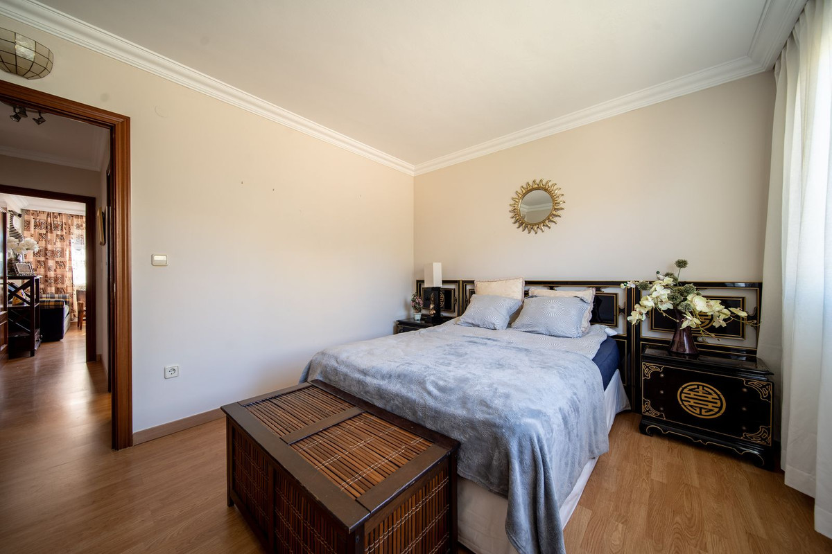 3 Bed Apartment for sale in Fuengirola Costa Del Sol, Málaga, Spain