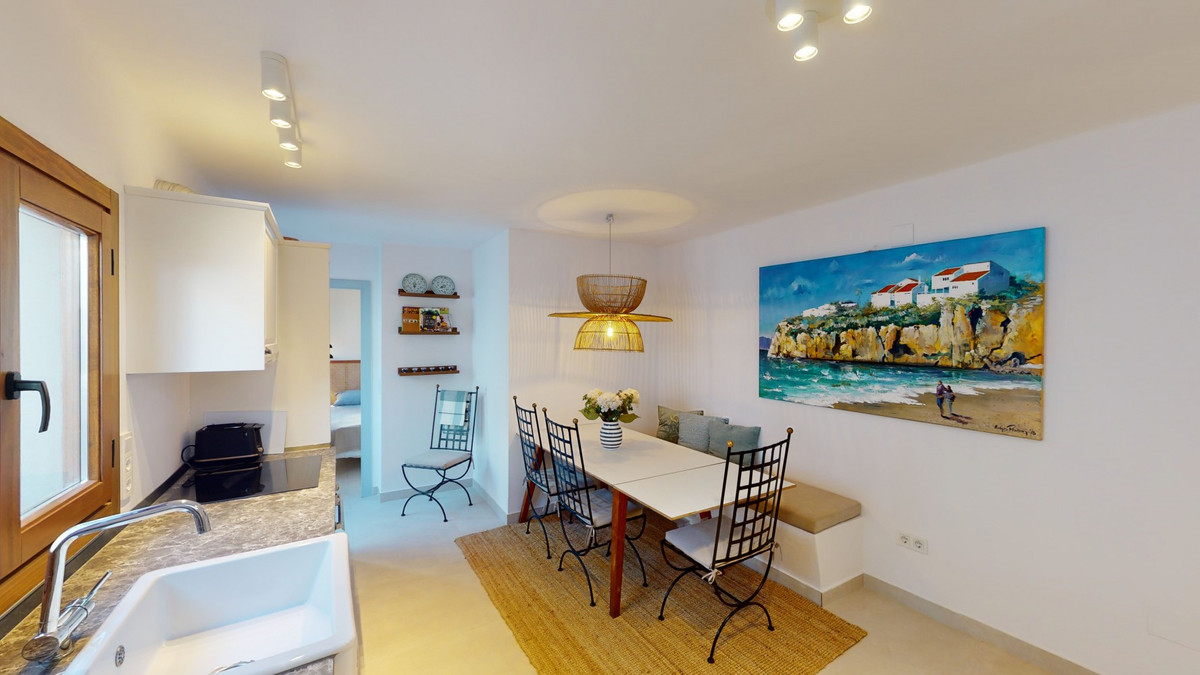 2 Bed Townhouse for sale in Caleta De Vélez Costa Del Sol East, Málaga, Spain