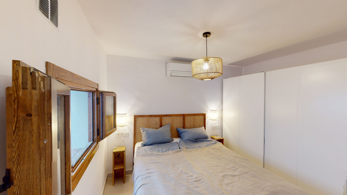 2 Bed Townhouse for sale in Caleta De Vélez Costa Del Sol East, Málaga, Spain