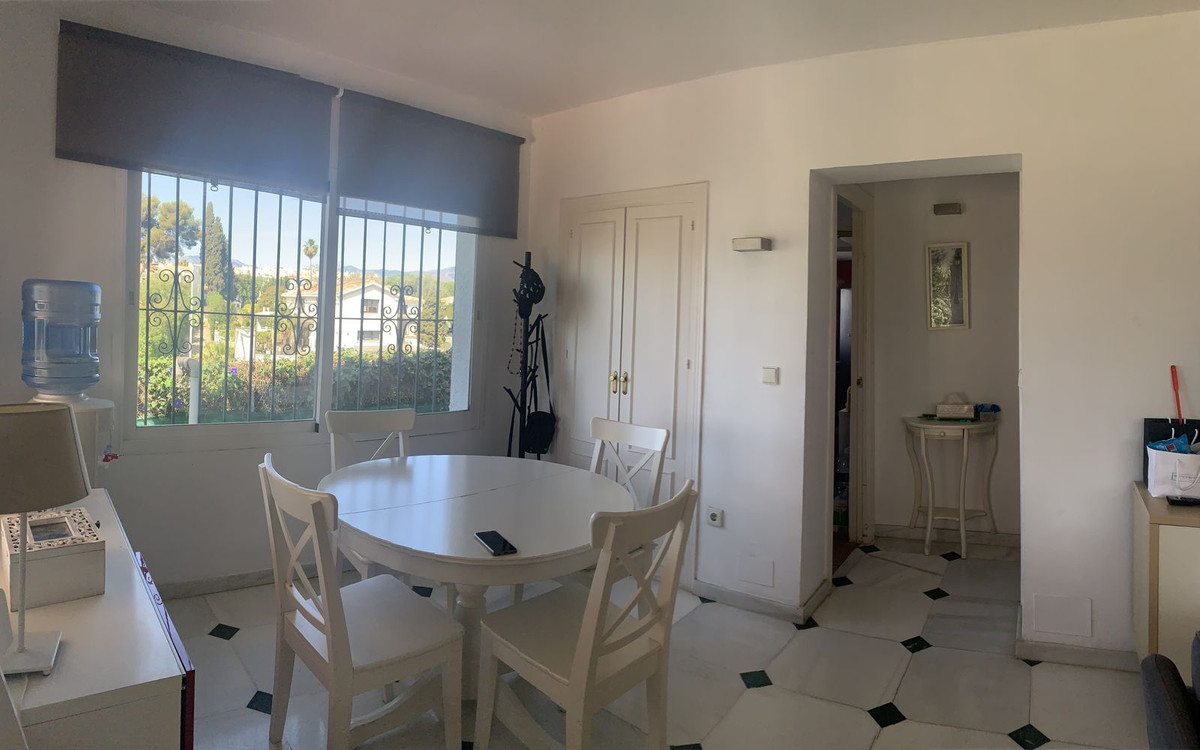 Se vende Villa - Chalet de 5 dormitorios en Costa Del Sol, Málaga, España