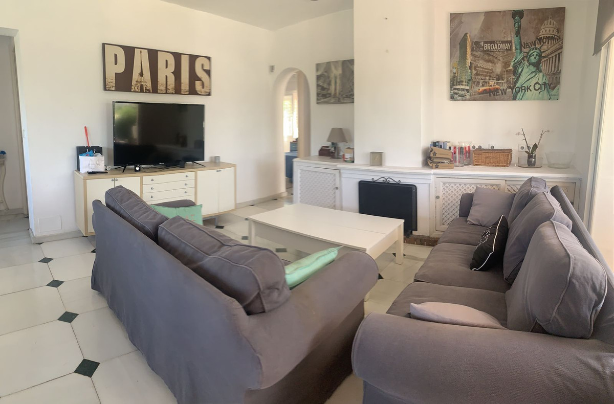 Se vende Villa - Chalet de 5 dormitorios en Costa Del Sol, Málaga, España