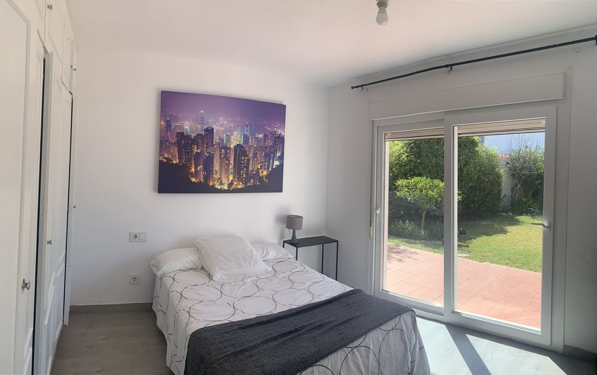 Se vende Villa - Chalet de 5 dormitorios en Costa Del Sol, Málaga, España