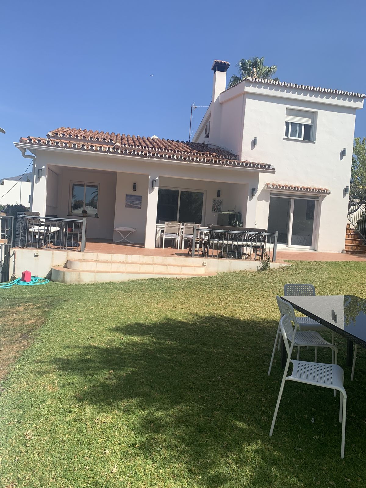 Se vende Villa - Chalet de 5 dormitorios en Costa Del Sol, Málaga, España
