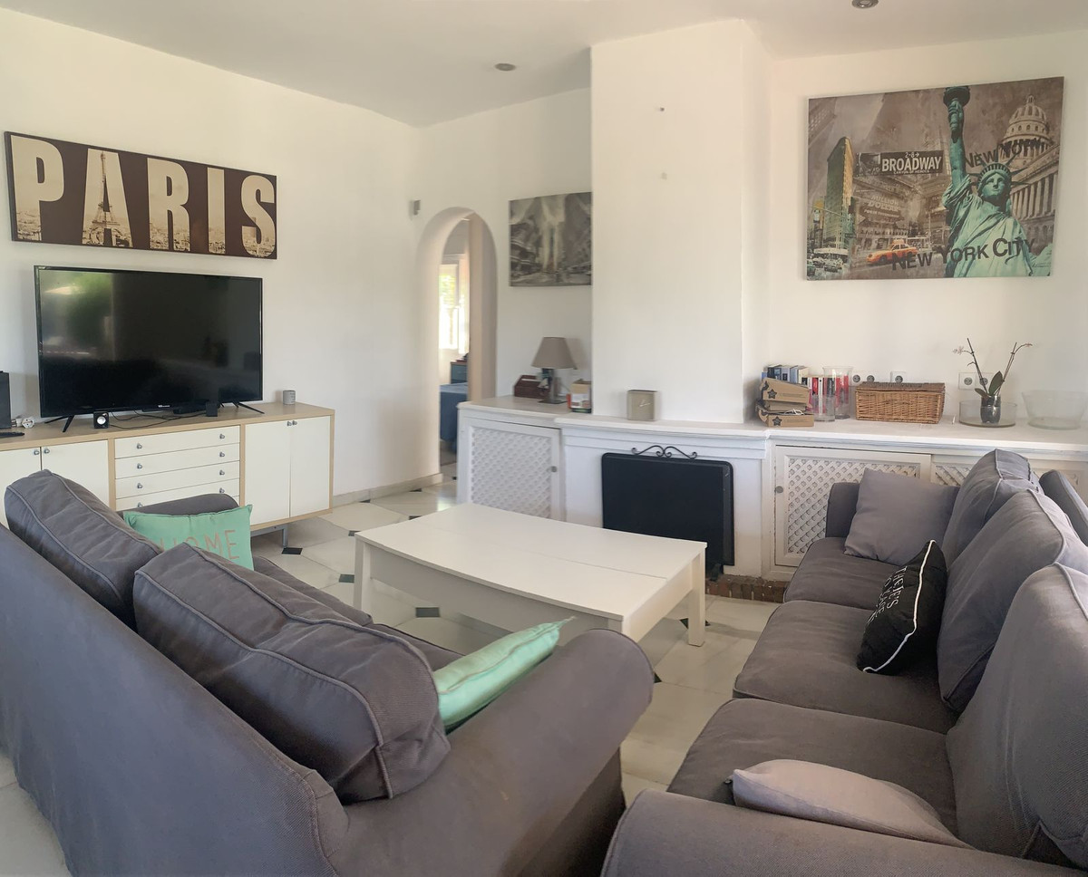 Se vende Villa - Chalet de 5 dormitorios en Costa Del Sol, Málaga, España