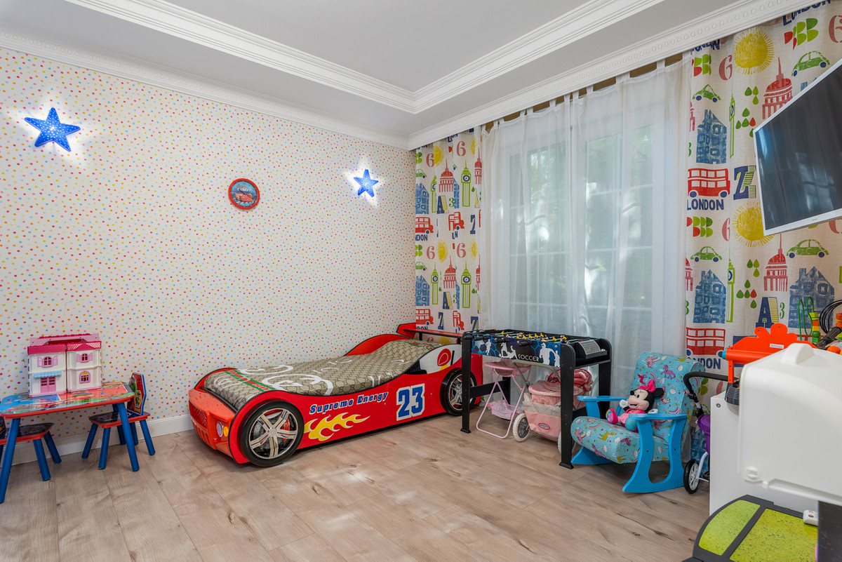 5 Bed Townhouse for sale in Dona Pepa Costa Blanca, Alicante, Spain