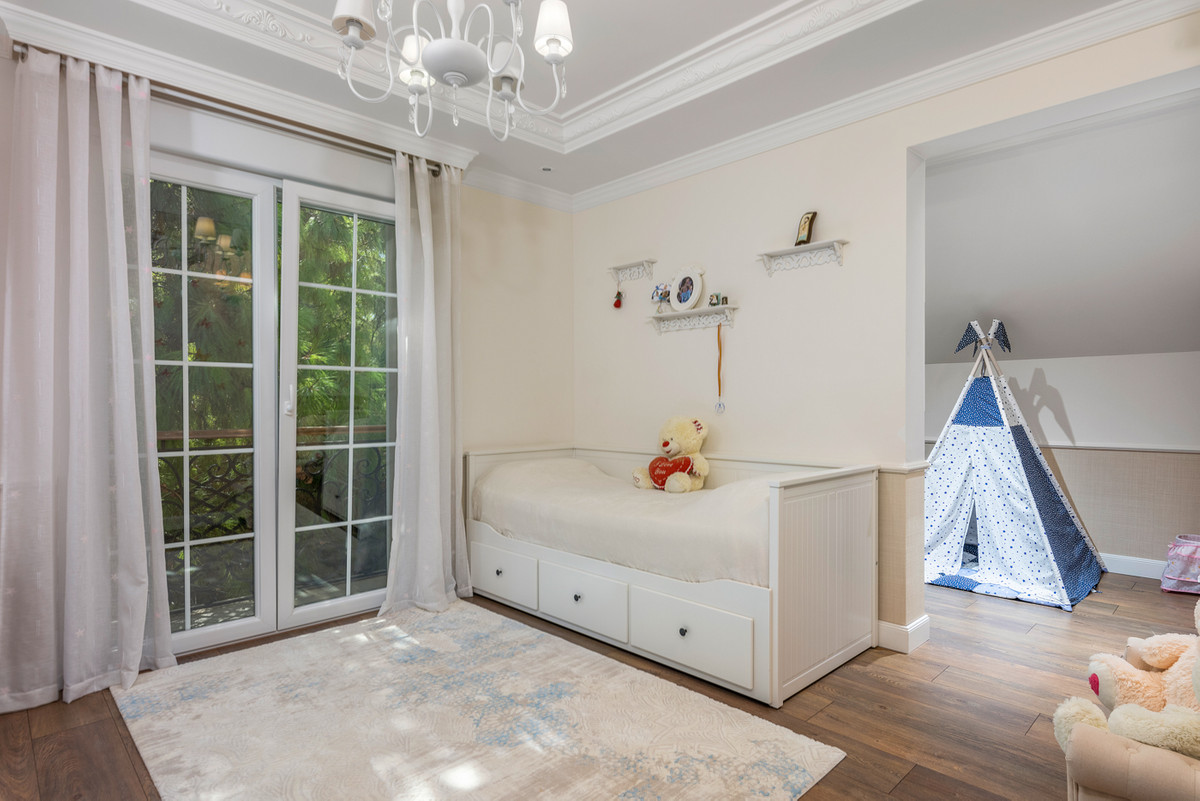 5 Bed Townhouse for sale in Dona Pepa Costa Blanca, Alicante, Spain