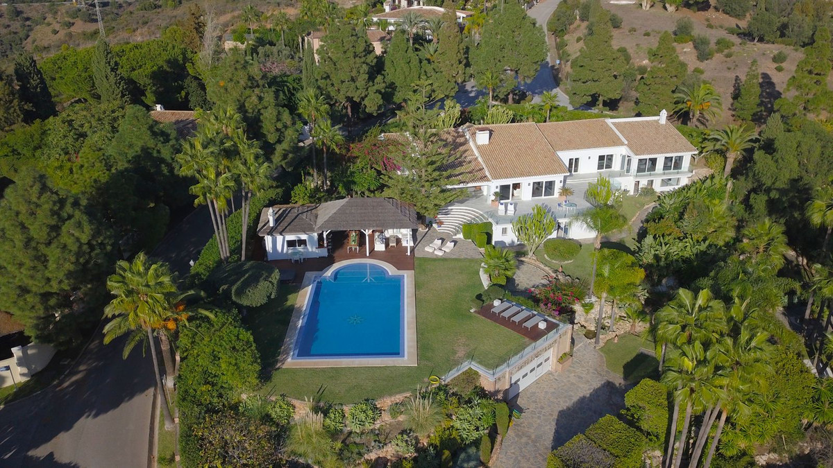 7 Bed Townhouse for sale in Hacienda Las Chapas Costa Del Sol, Málaga, Spain