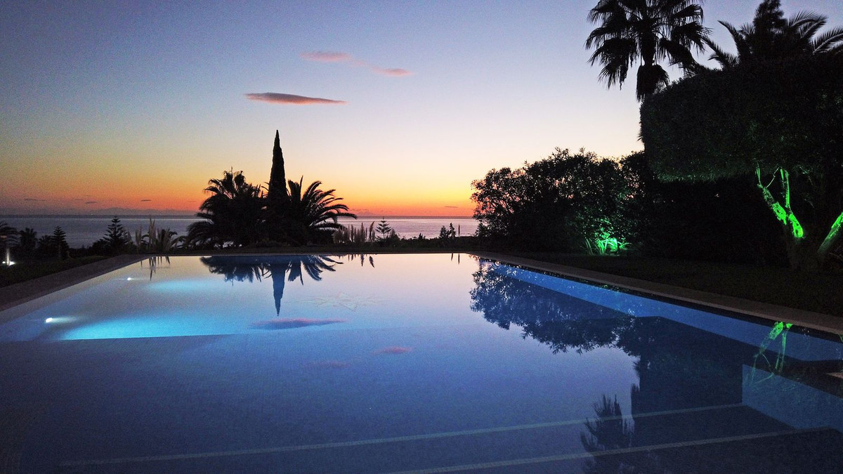 7 Bed Townhouse for sale in Hacienda Las Chapas Costa Del Sol, Málaga, Spain