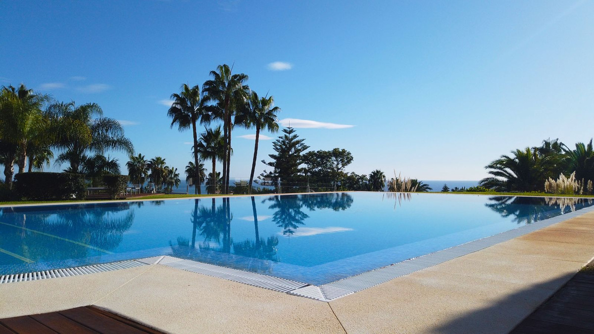 7 Bed Townhouse for sale in Hacienda Las Chapas Costa Del Sol, Málaga, Spain