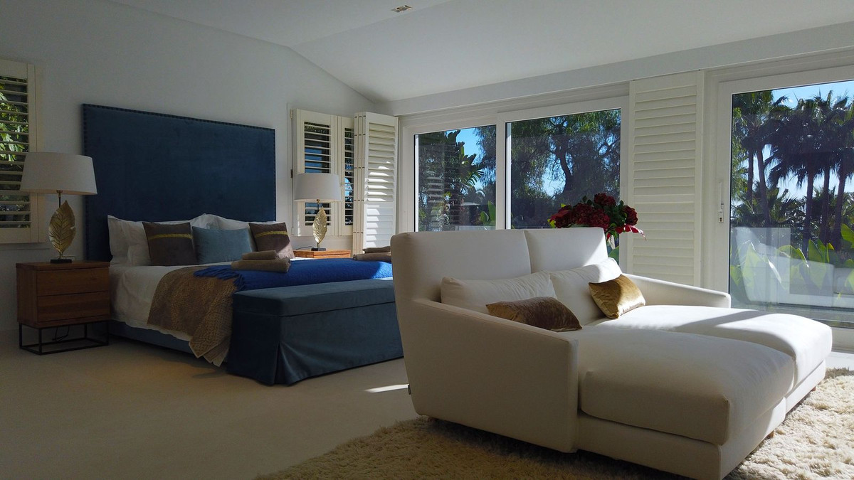 7 Bed Townhouse for sale in Hacienda Las Chapas Costa Del Sol, Málaga, Spain