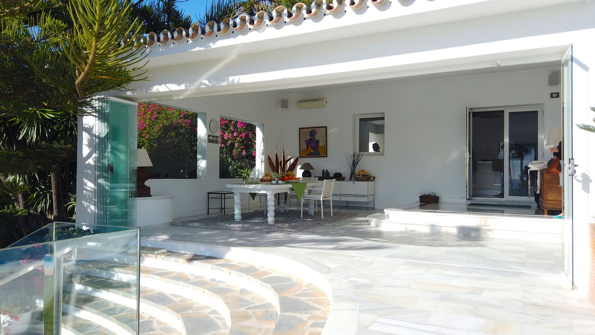7 Bed Townhouse for sale in Hacienda Las Chapas Costa Del Sol, Málaga, Spain