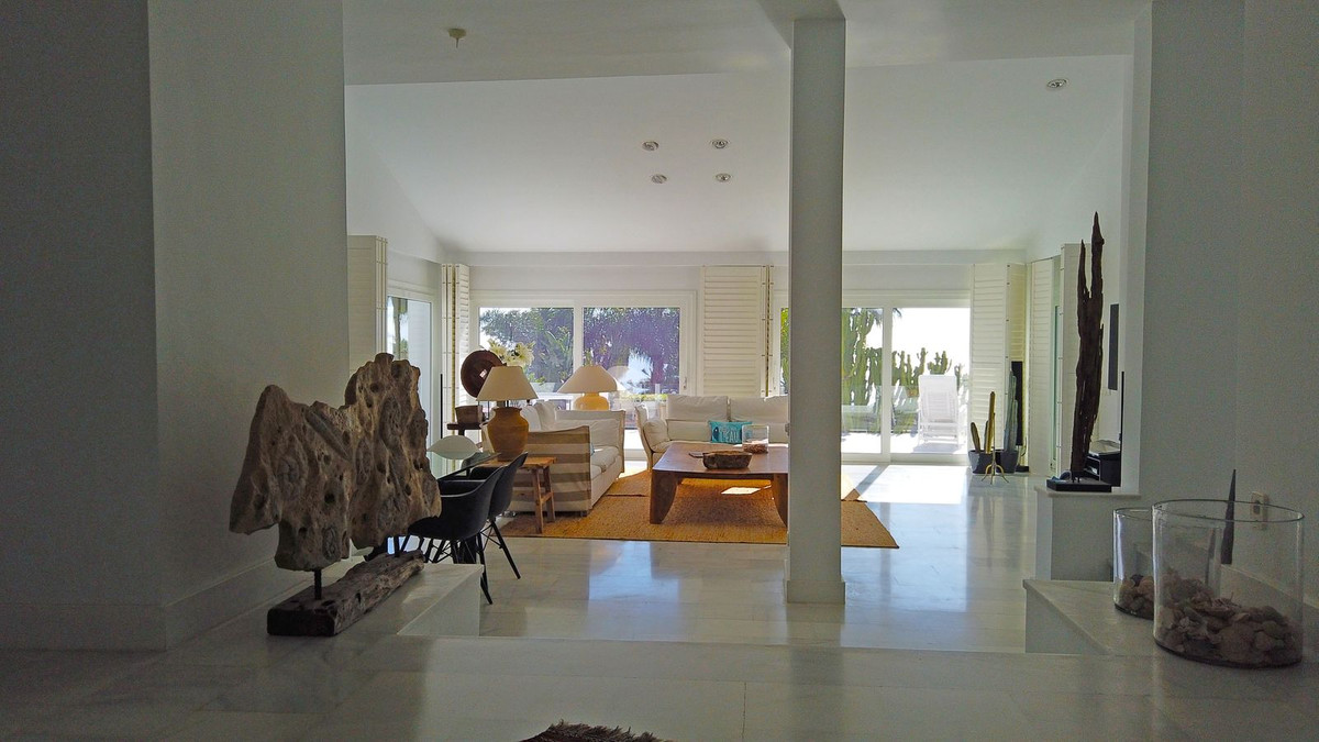 7 Bed Townhouse for sale in Hacienda Las Chapas Costa Del Sol, Málaga, Spain