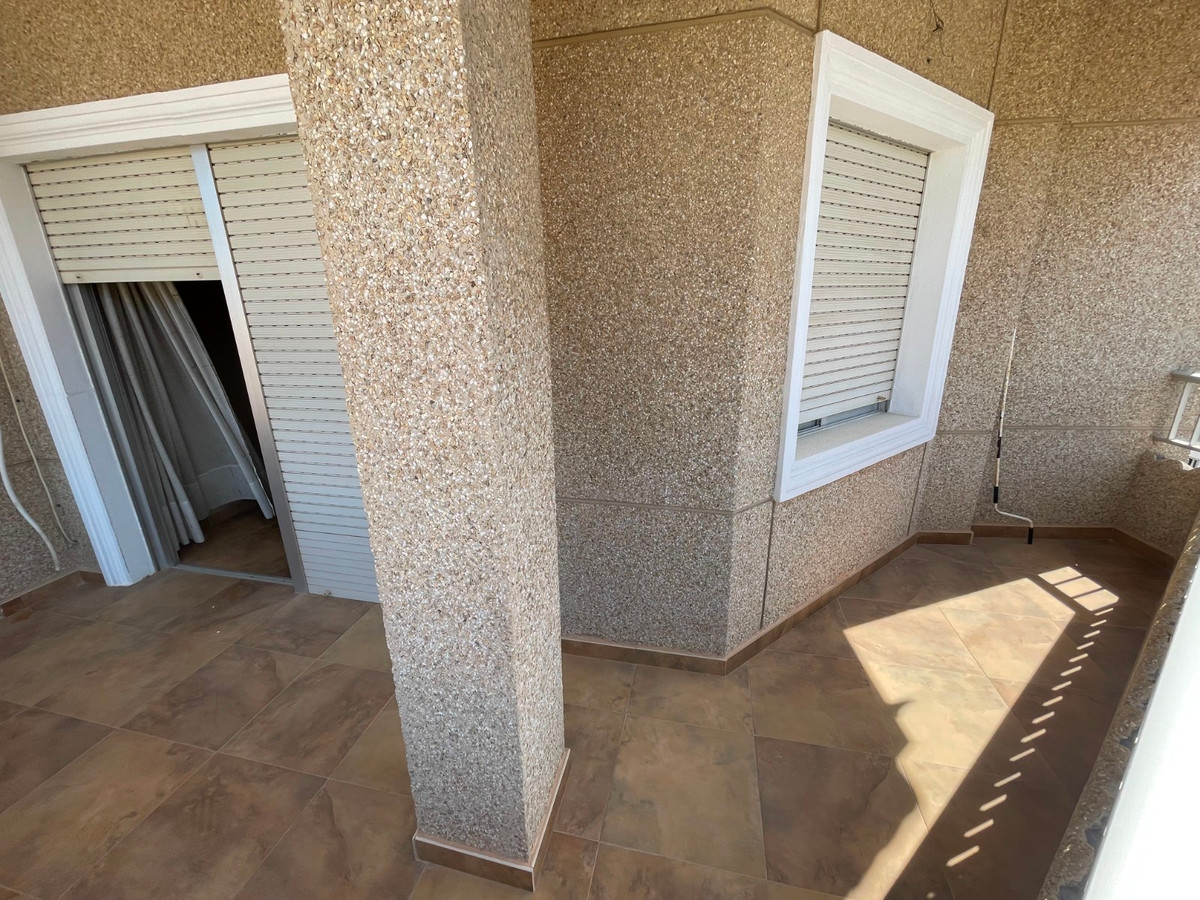 Se vende Villa - Chalet de 5 dormitorios en Costa Blanca, Alicante, España