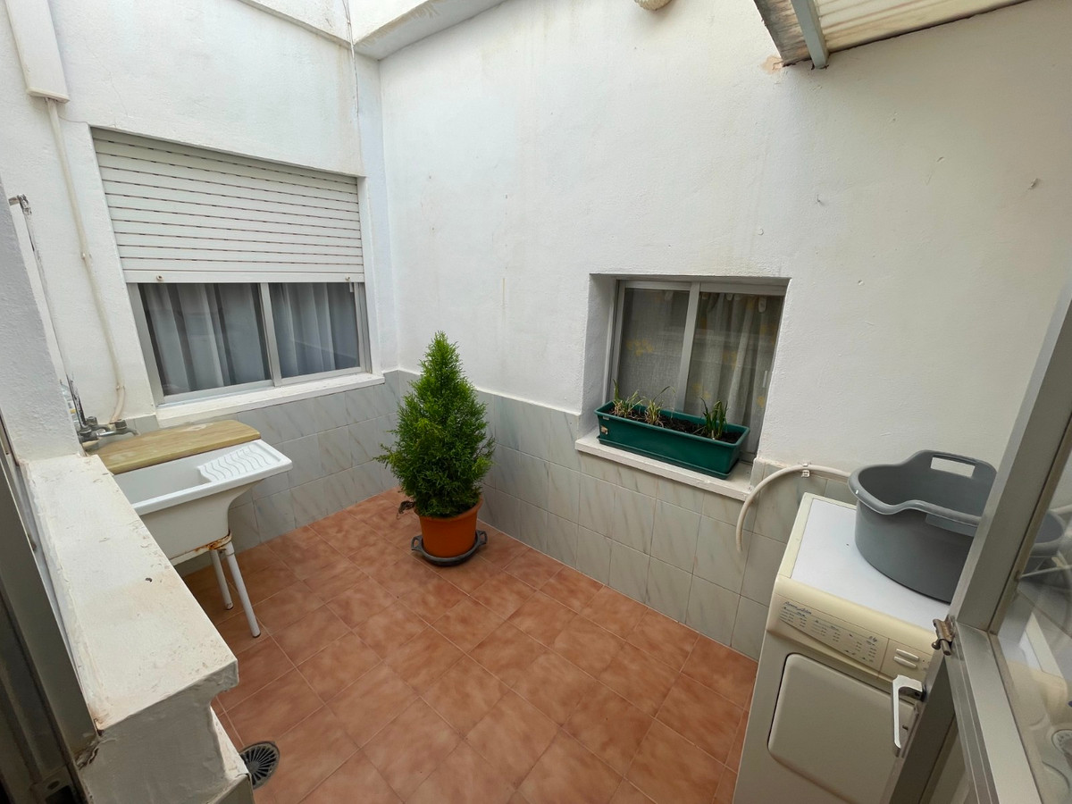 Se vende Villa - Chalet de 5 dormitorios en Costa Blanca, Alicante, España