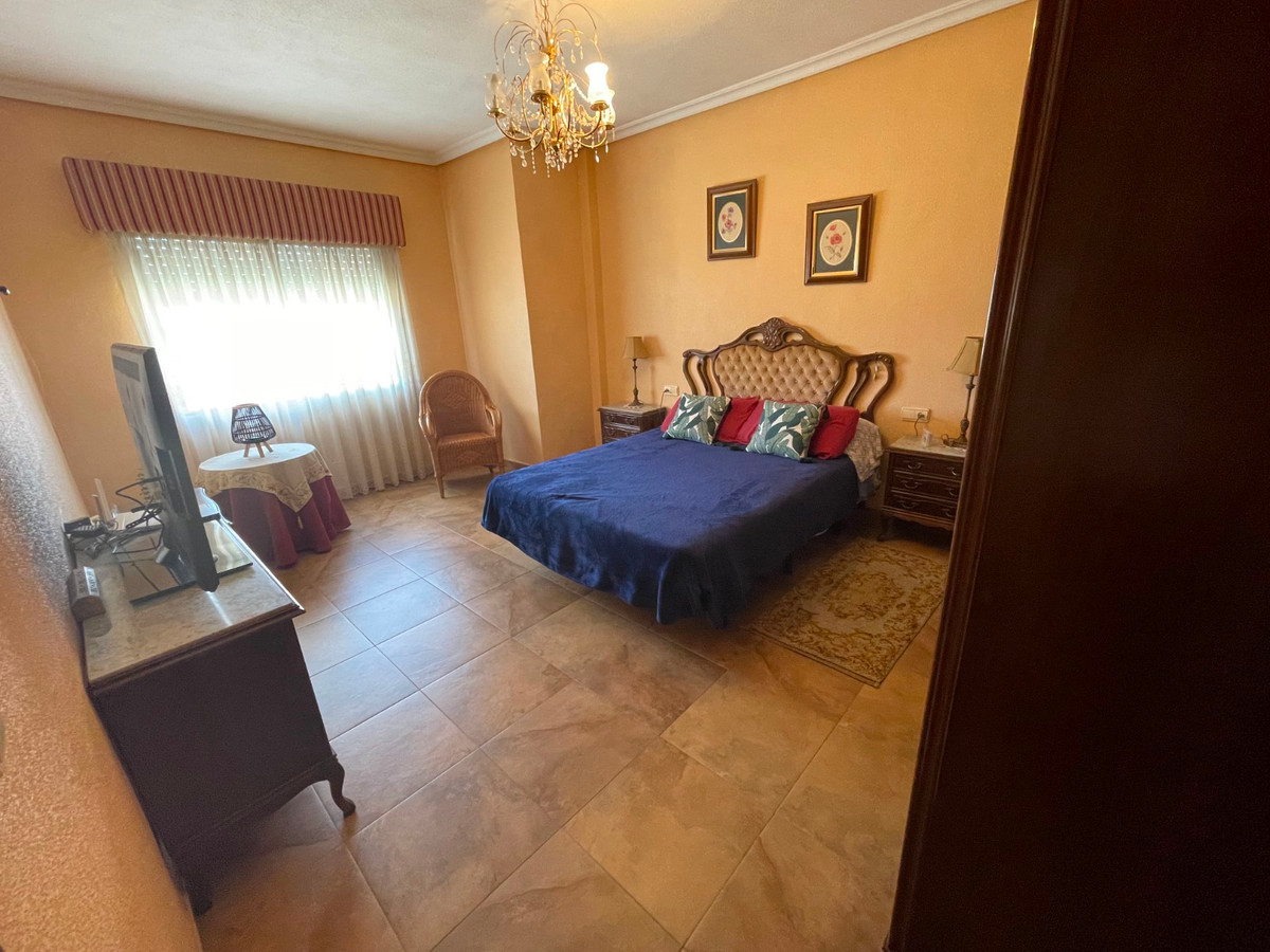 Se vende Villa - Chalet de 5 dormitorios en Costa Blanca, Alicante, España