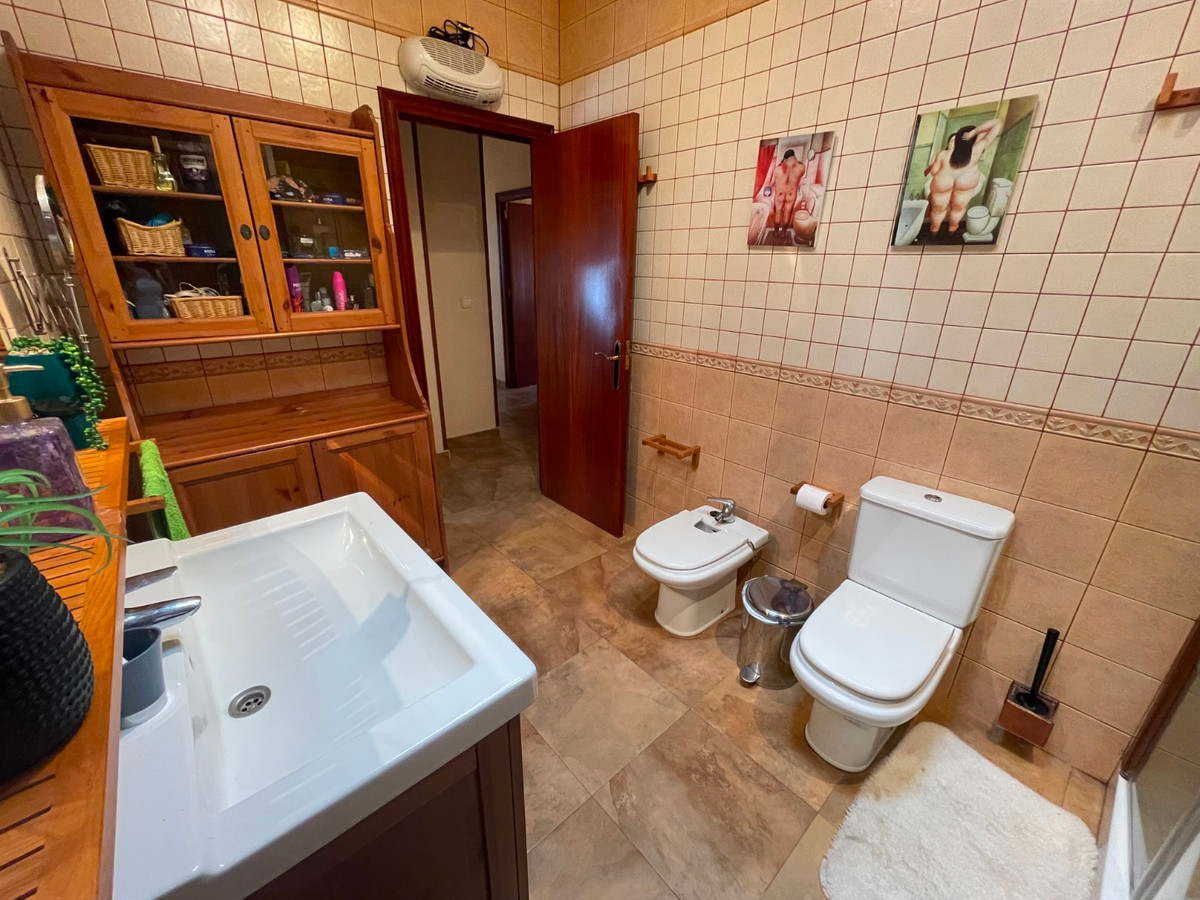 Se vende Villa - Chalet de 5 dormitorios en Costa Blanca, Alicante, España