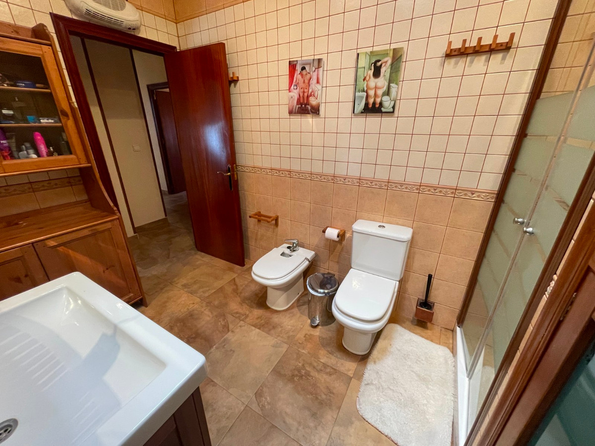 Se vende Villa - Chalet de 5 dormitorios en Costa Blanca, Alicante, España
