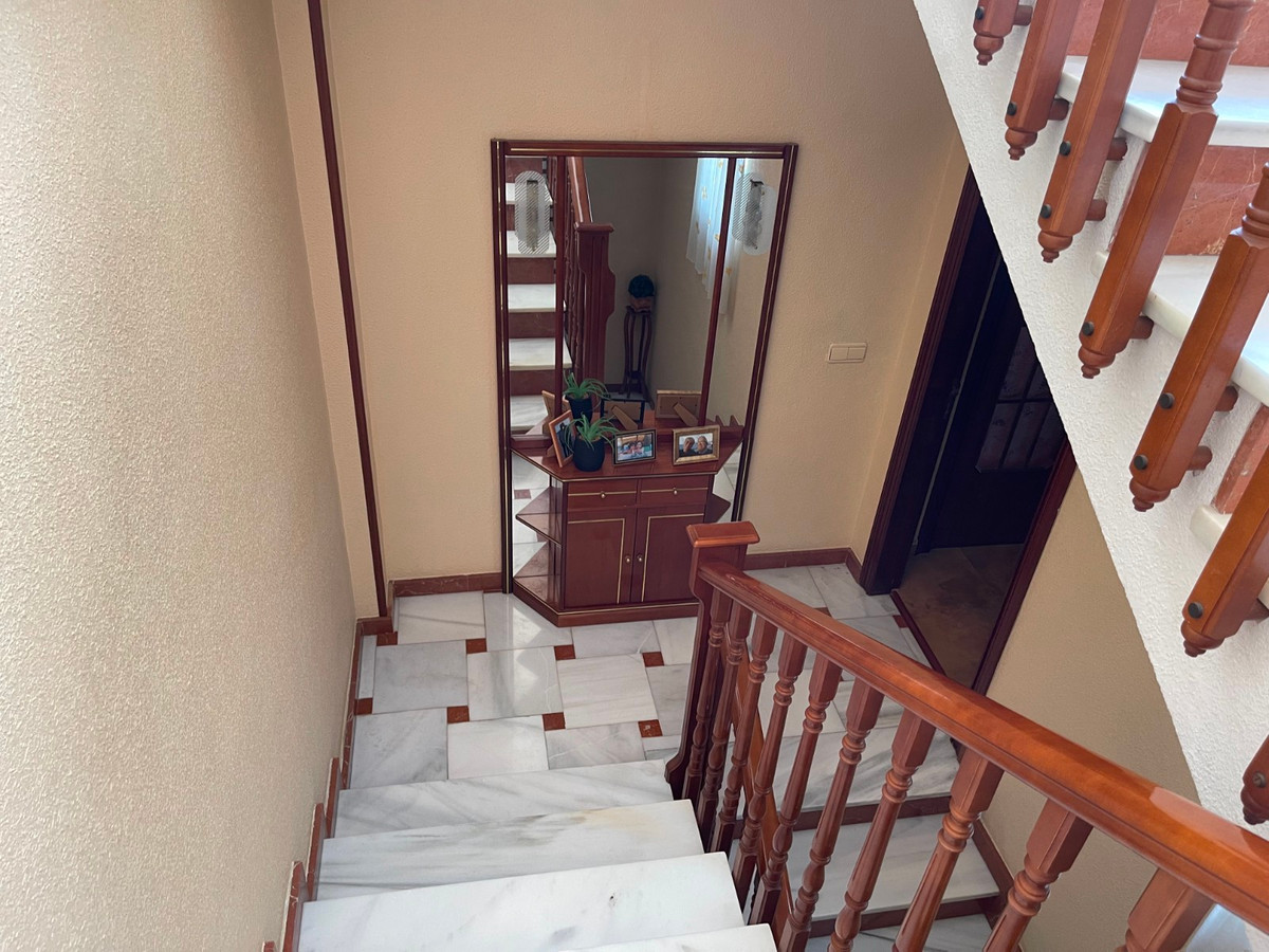 Se vende Villa - Chalet de 5 dormitorios en Costa Blanca, Alicante, España