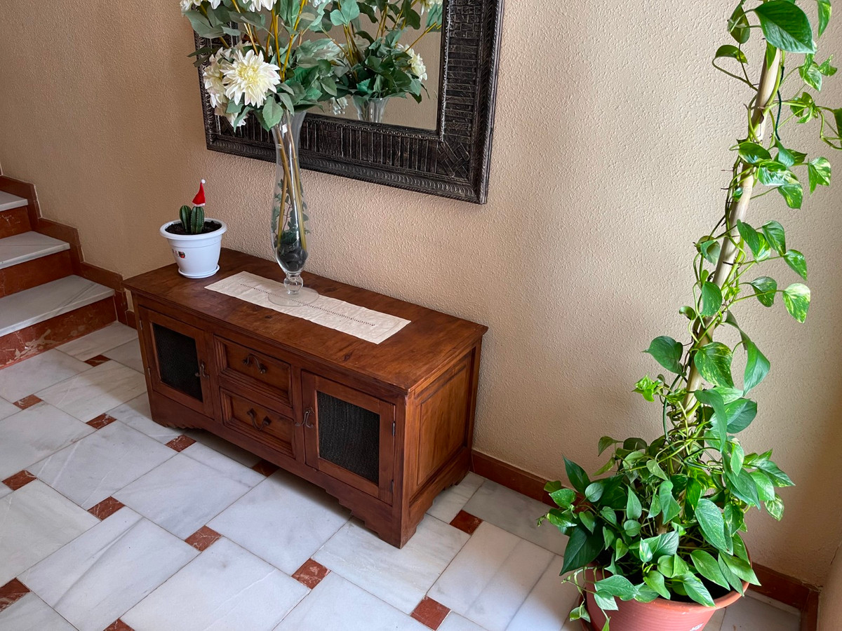 Se vende Villa - Chalet de 5 dormitorios en Costa Blanca, Alicante, España