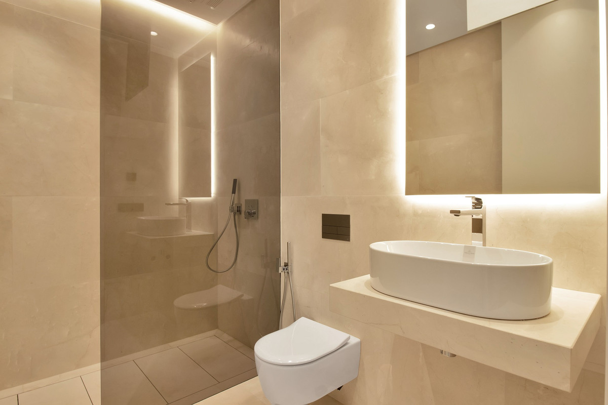 Se vende Villa - Chalet de 6 dormitorios en Costa Del Sol, Málaga, España
