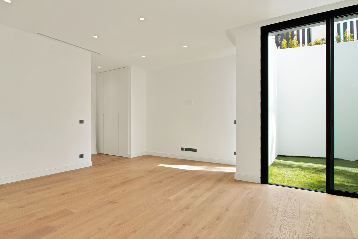 Se vende Villa - Chalet de 6 dormitorios en Costa Del Sol, Málaga, España