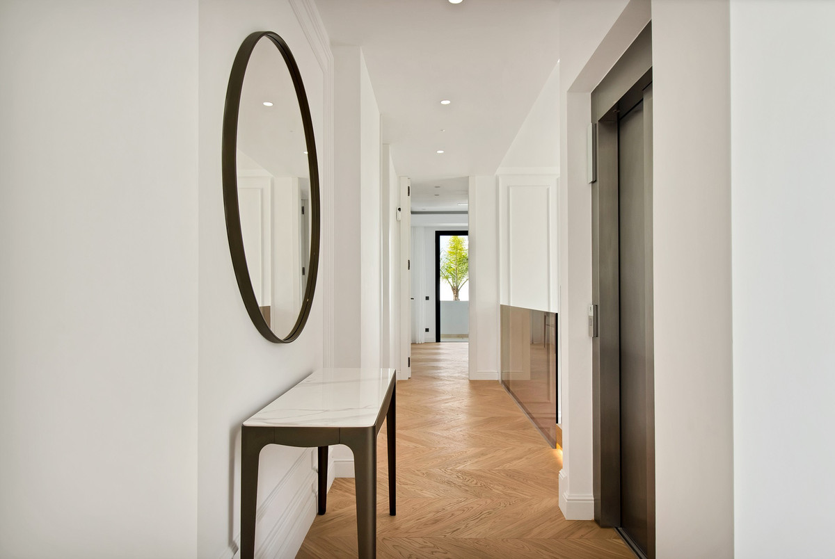 Se vende Villa - Chalet de 6 dormitorios en Costa Del Sol, Málaga, España