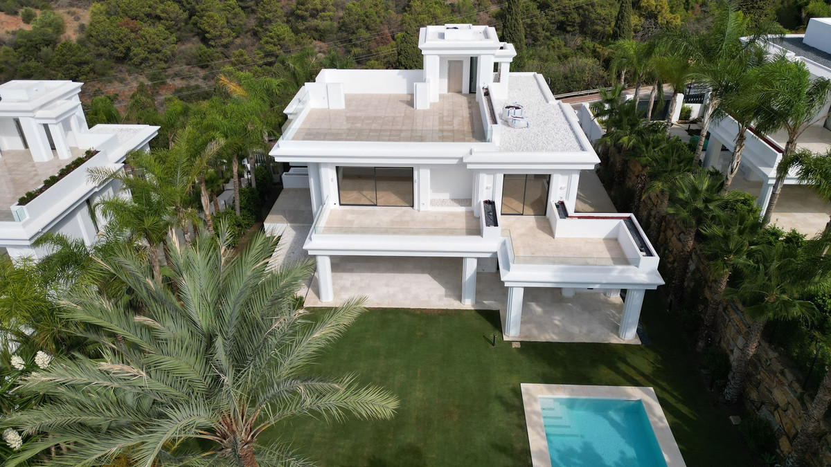 Se vende Villa - Chalet de 6 dormitorios en Costa Del Sol, Málaga, España