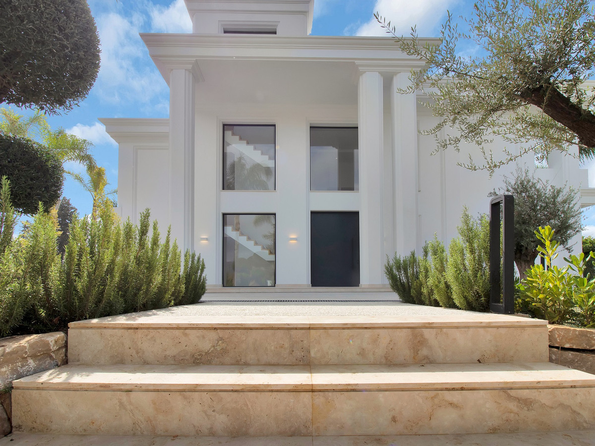 Se vende Villa - Chalet de 6 dormitorios en Costa Del Sol, Málaga, España