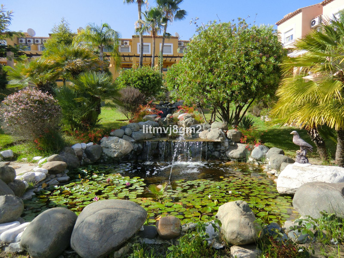 3 Bed Townhouse for sale in Calahonda Costa Del Sol, Málaga, Spain