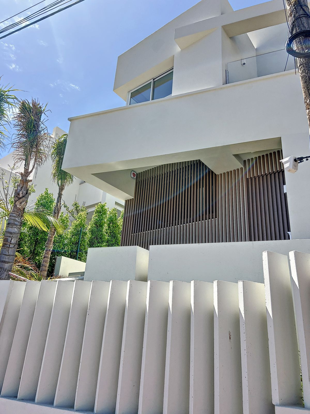4 Bed Townhouse for sale in Nueva Andalucía Costa Del Sol, Málaga, Spain