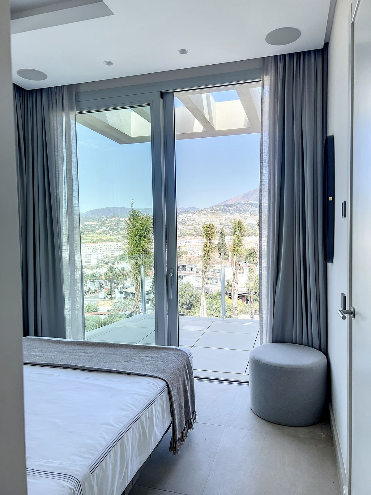 4 Bed Townhouse for sale in Nueva Andalucía Costa Del Sol, Málaga, Spain