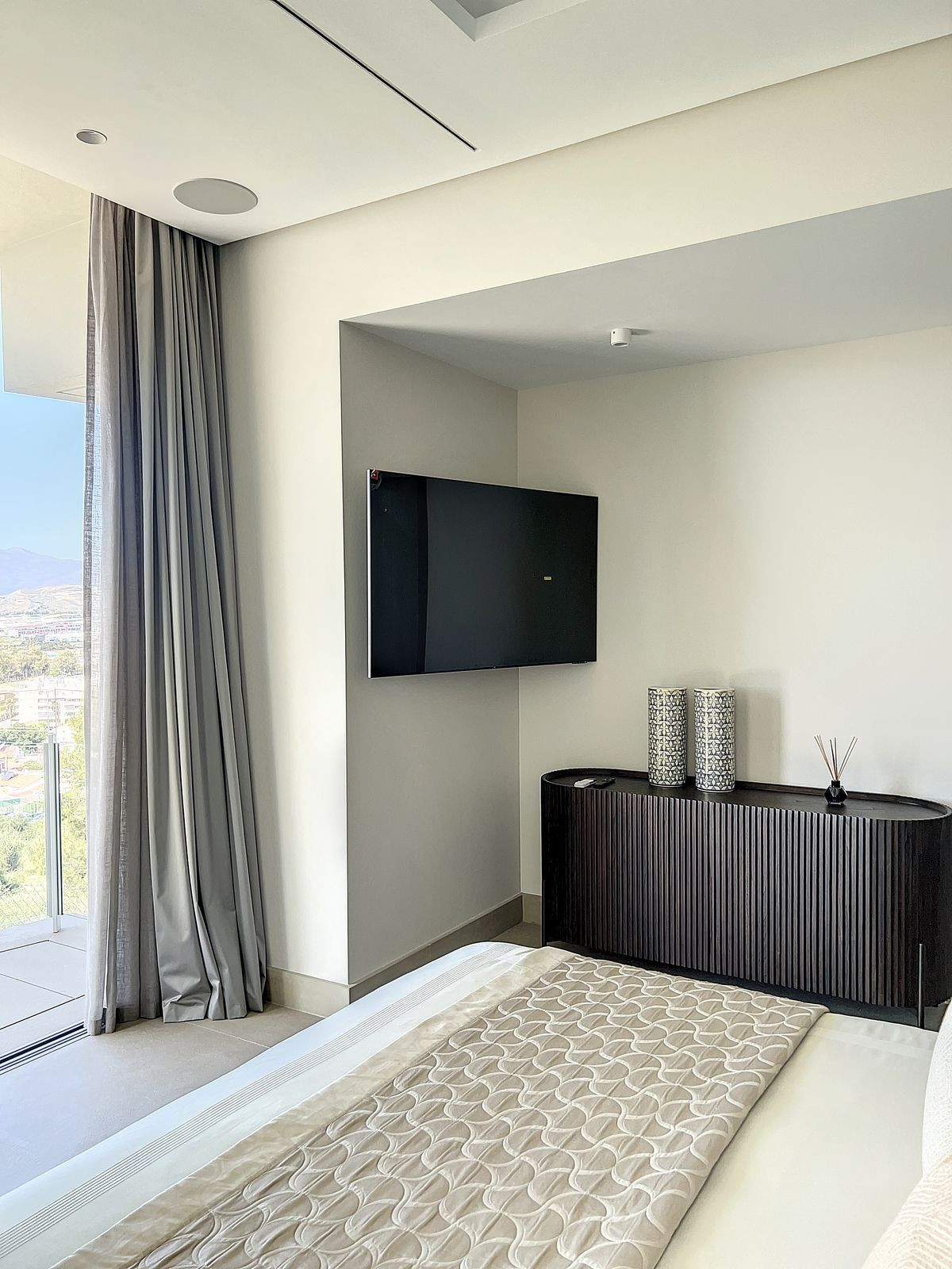 4 Bed Townhouse for sale in Nueva Andalucía Costa Del Sol, Málaga, Spain