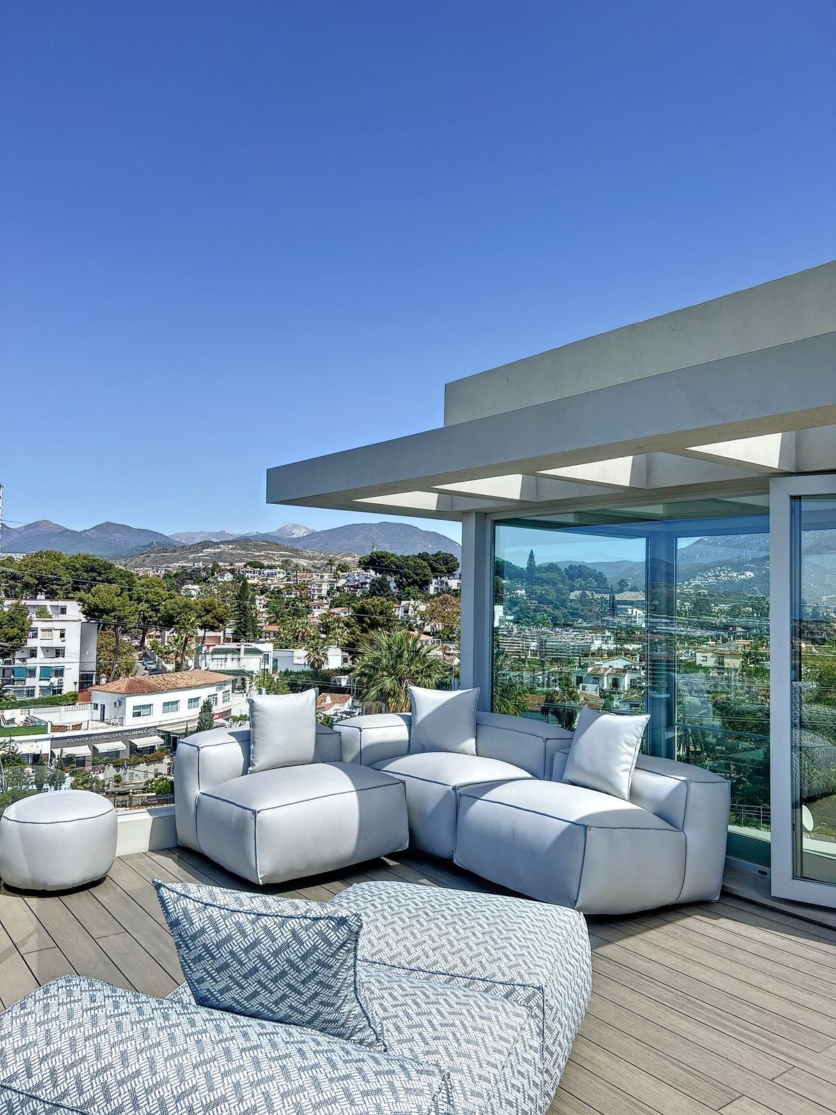 4 Bed Townhouse for sale in Nueva Andalucía Costa Del Sol, Málaga, Spain