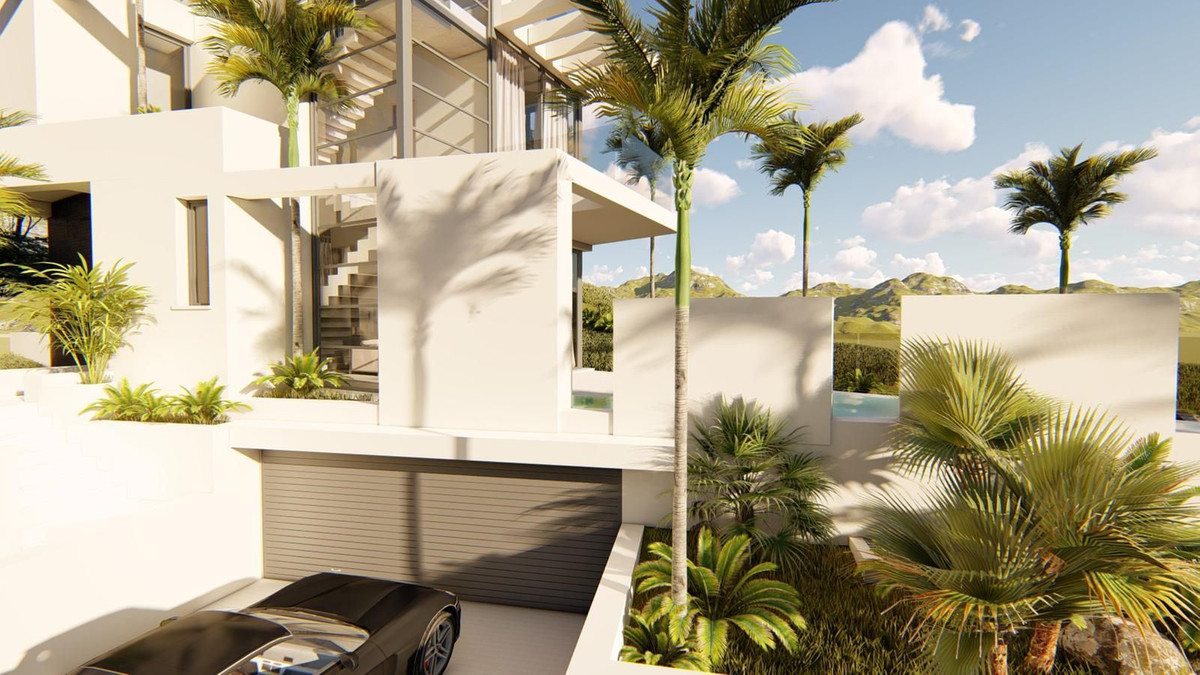 4 Bed Townhouse for sale in Nueva Andalucía Costa Del Sol, Málaga, Spain