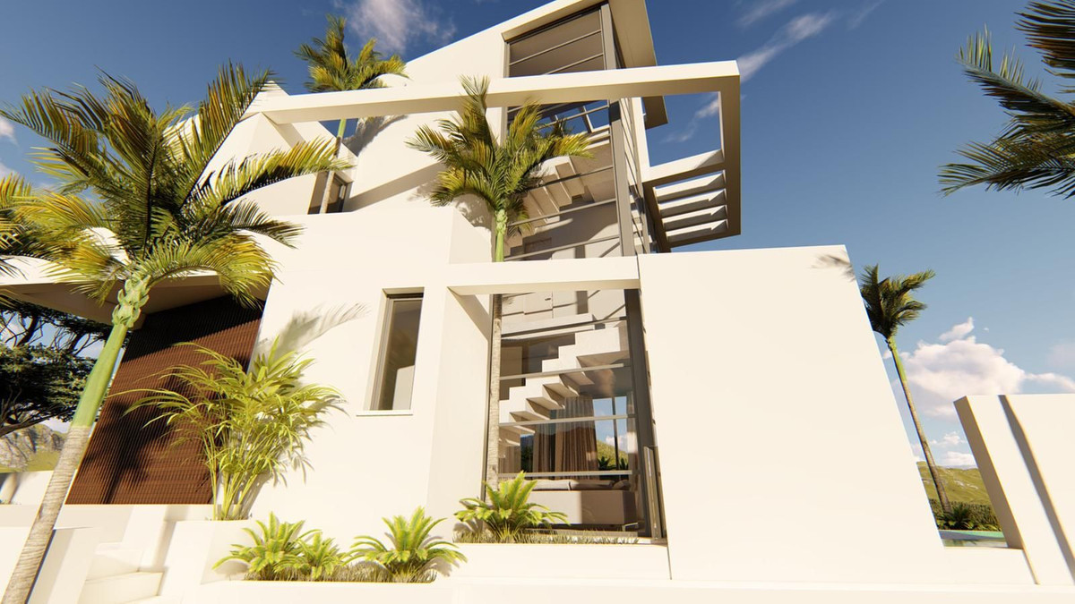 4 Bed Townhouse for sale in Nueva Andalucía Costa Del Sol, Málaga, Spain