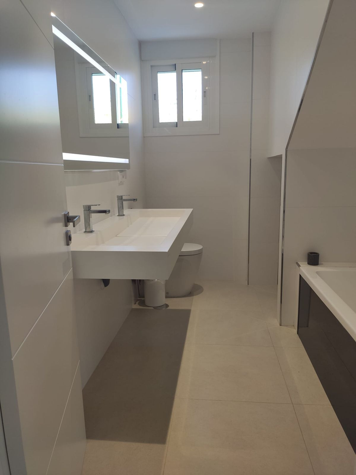 4 Bed Townhouse for sale in Estepona Costa Del Sol, Málaga, Spain