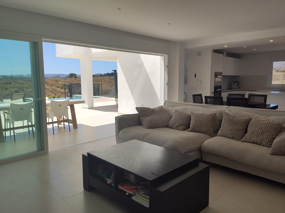4 Bed Townhouse for sale in Estepona Costa Del Sol, Málaga, Spain