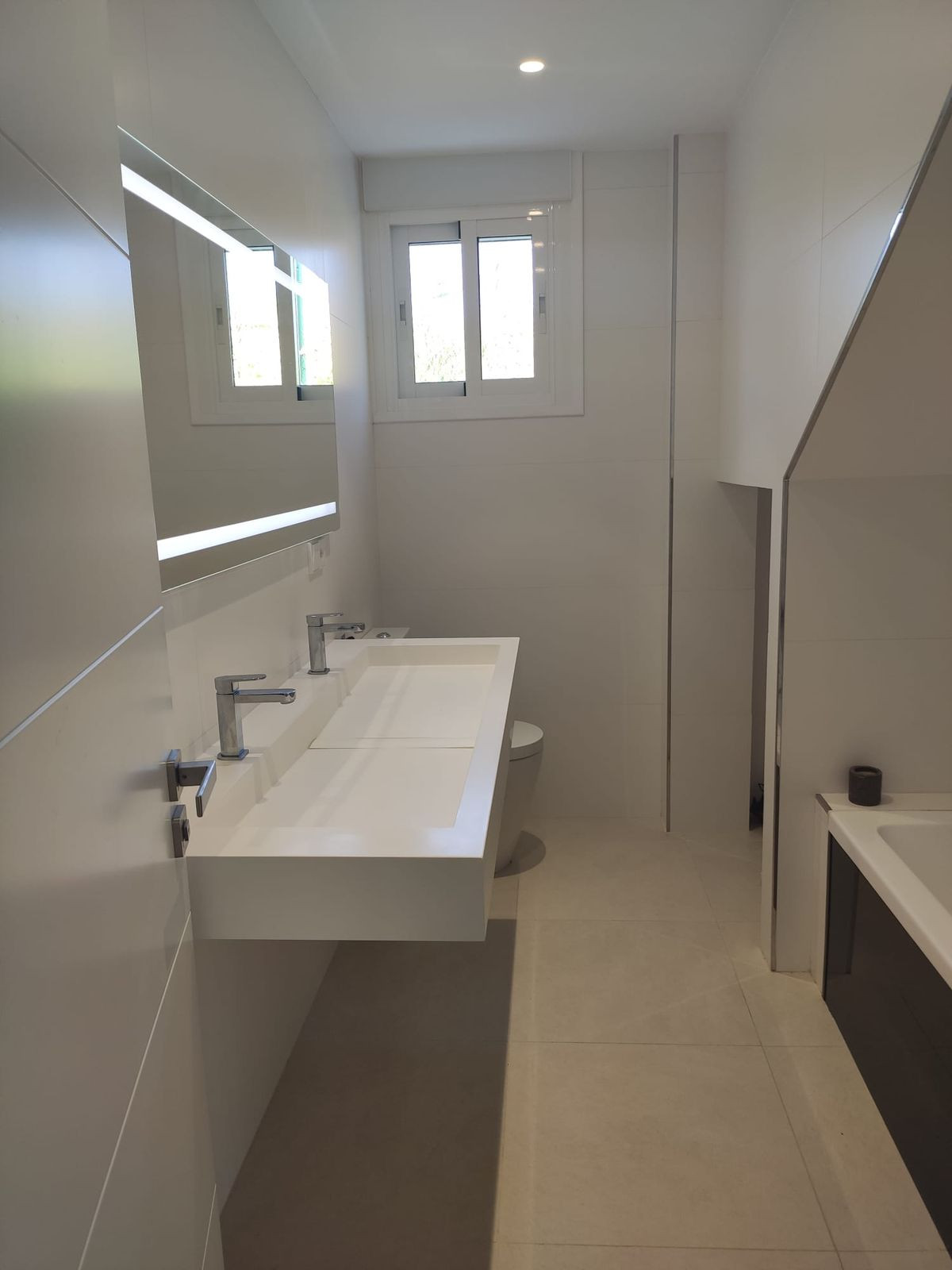 4 Bed Townhouse for sale in Estepona Costa Del Sol, Málaga, Spain