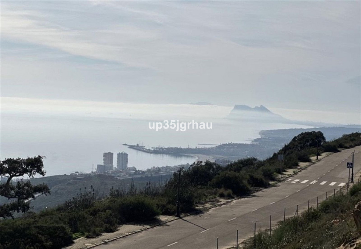 Se vende Terreno Urbano  en Costa Del Sol, Cadiz, España