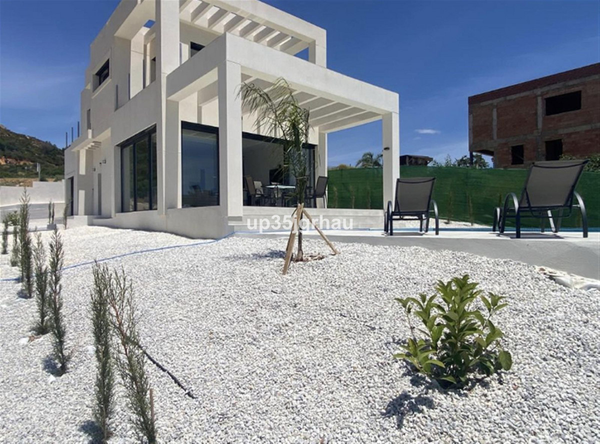 Se vende Terreno Urbano  en Costa Del Sol, Cadiz, España