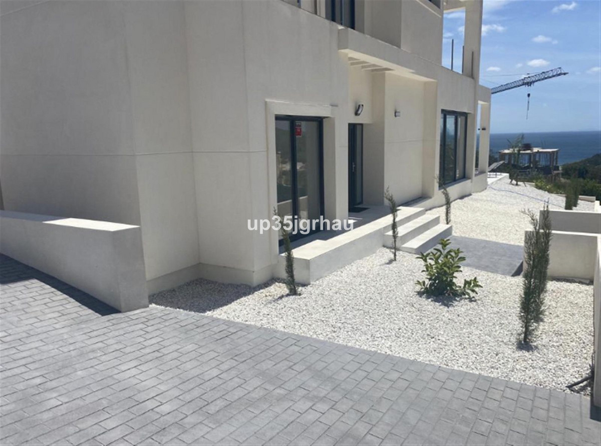 Se vende Terreno Urbano  en Costa Del Sol, Cadiz, España