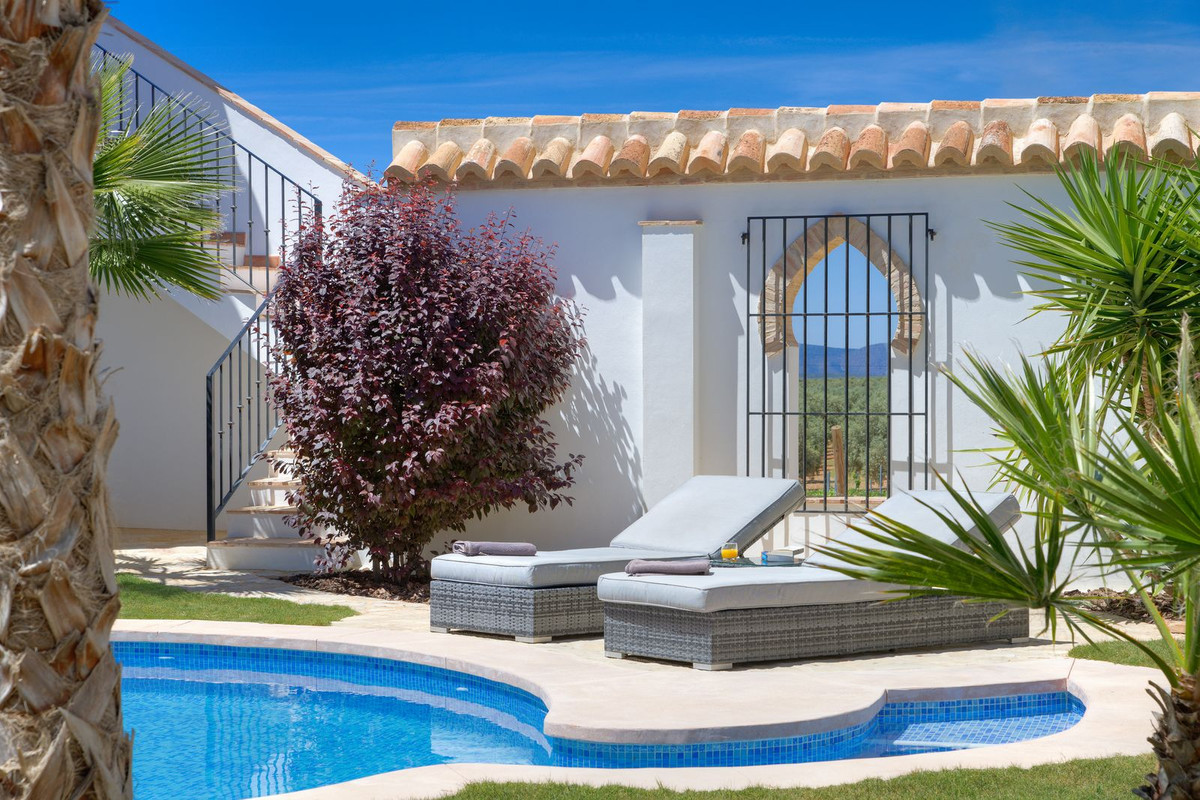 Se vende Finca - Cortijo de 5 dormitorios en Costa Del Sol, Málaga, España